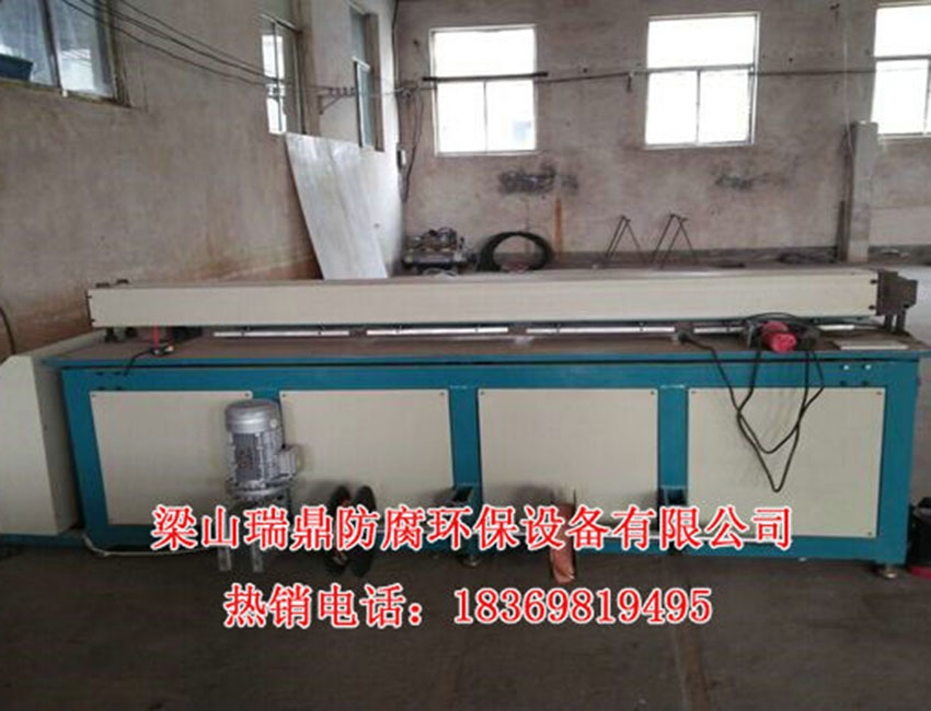 自動(dòng)卷板機(jī)